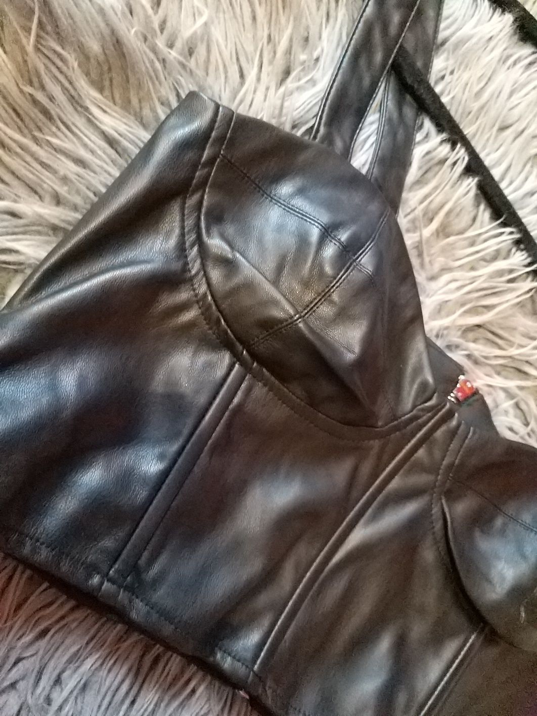 Top bralet krótki z eko skóry SINSAY NOWY!