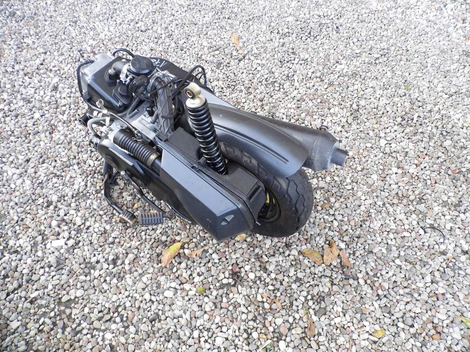 SILNIK DO CHIŃSKIEGO SKUTERA 50 4T KOŁO 10 sprawny 1724 km toros bassa