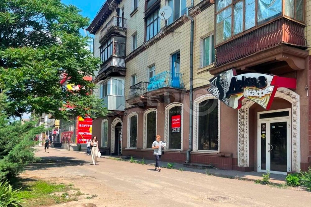 Продаж магазину, пр. Металургів.