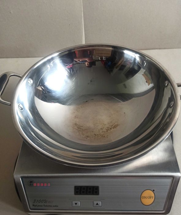 Kuchenka indukcyjna Hendi 3100W + patelnia