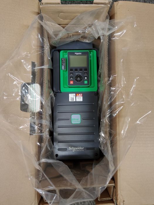 Falownik 7,5 kW Schneider Altivar 630 ATV630U75N4 NOWY