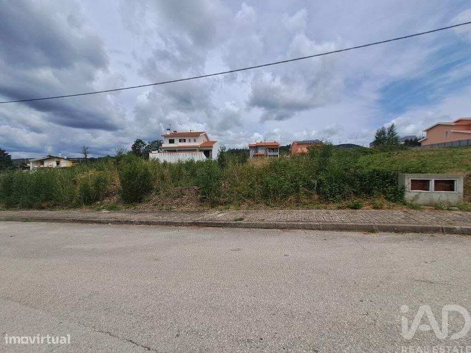 Terreno em Serpins de 250,00 m2