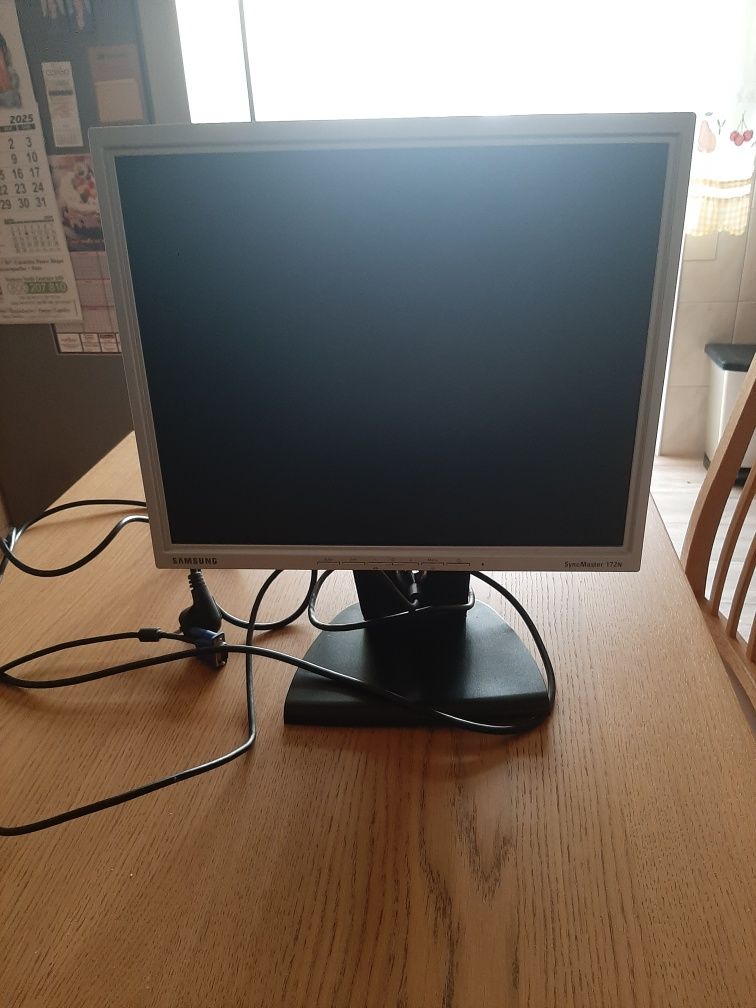 Monitor Samsung usado.