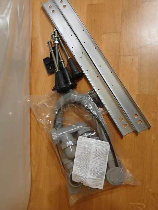 Nowa wanna Besco Avita 150x75 prawa