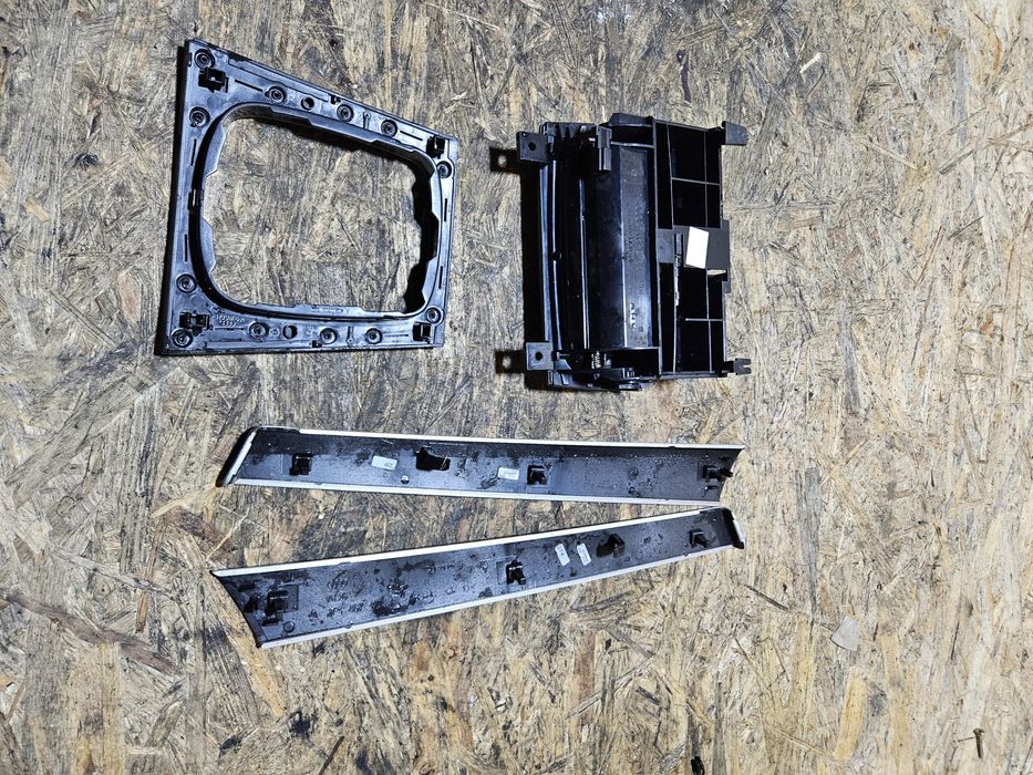 Dekory listwy ozdobne Audi a3 8p popielniczka listwa drzwi