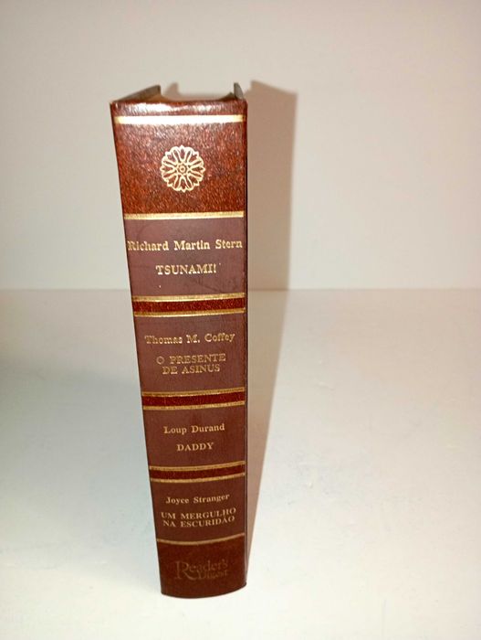 Tsunami/ O Presente de Asinus/ Daddy/Um Mergulho na Escuridão