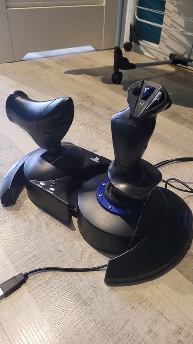 Thrustmaster T.Flight PlayStation 4 Joystick do symulacji lotu
