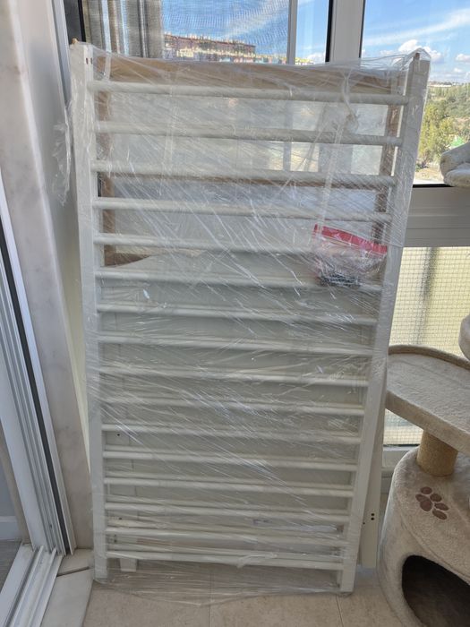 Berço Ikea bem estimado