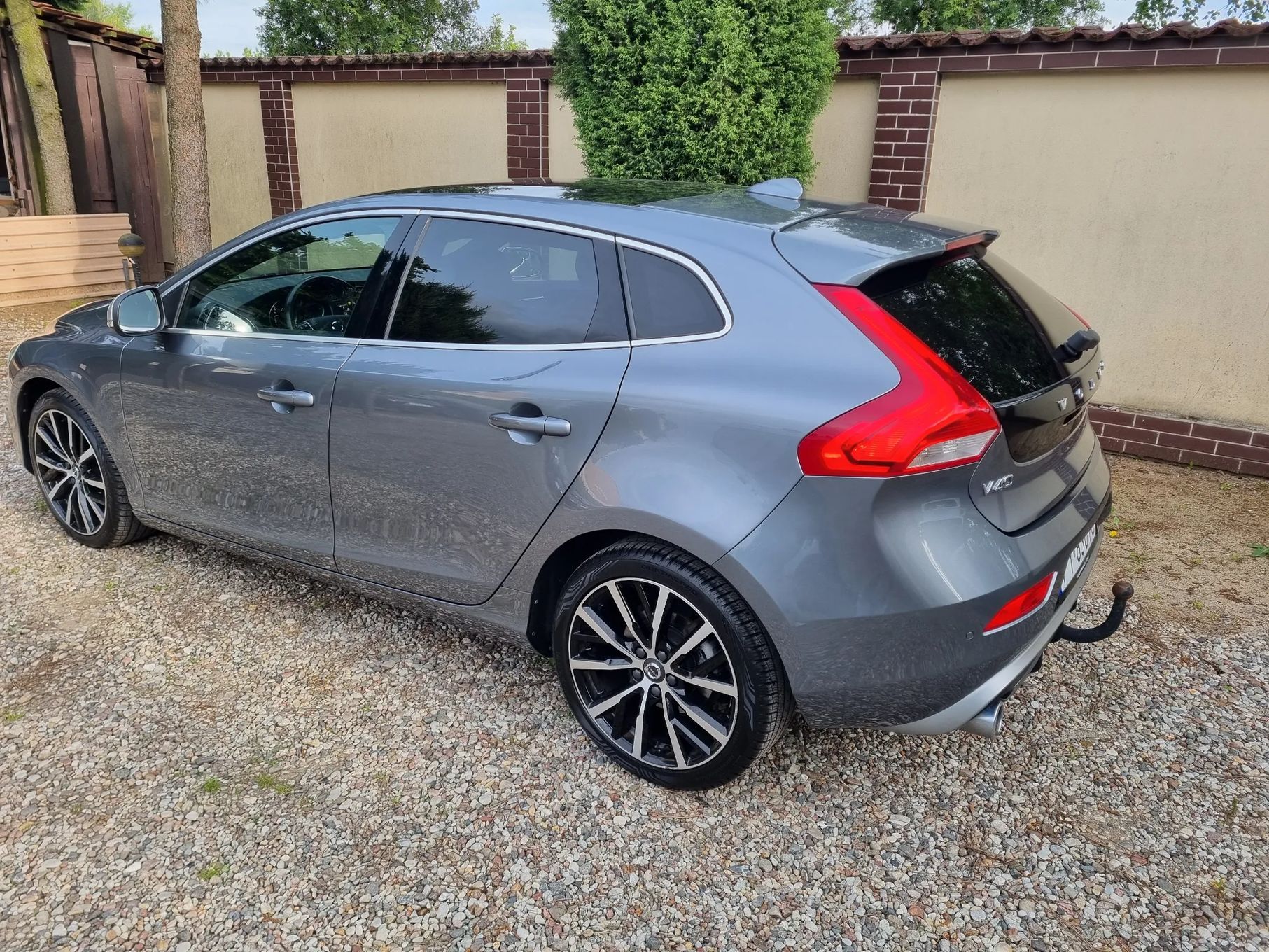 Volvo V40 D3 150KM R-Design 18" panorama kamera hak