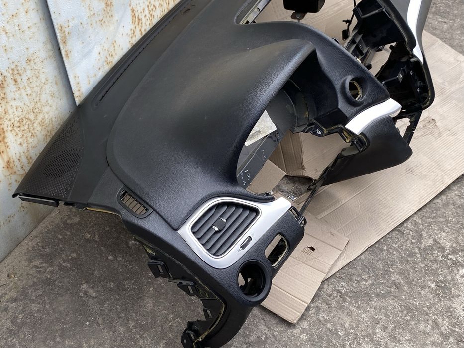 Продам Торпедо Dodge Journey Fiat Freemont 2012-2020p