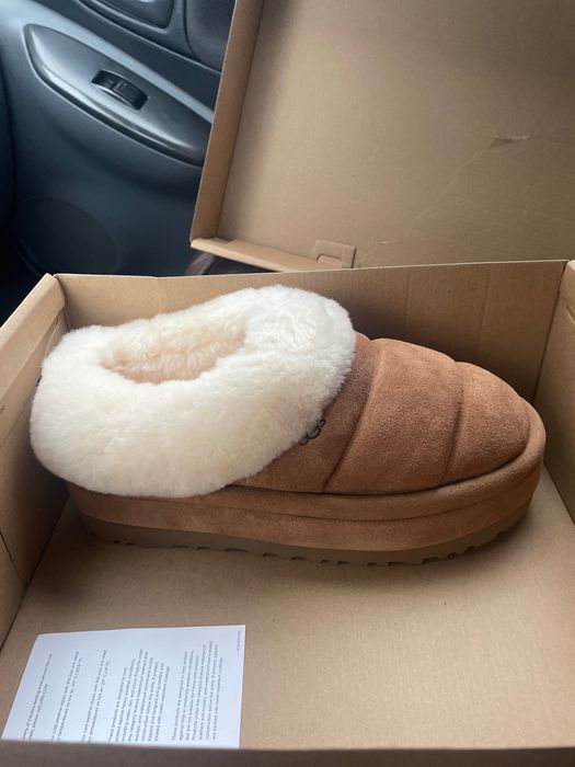 Оригінальні Ugg,замовлені з Америки,не підійшов розмір. Устілка 25 см