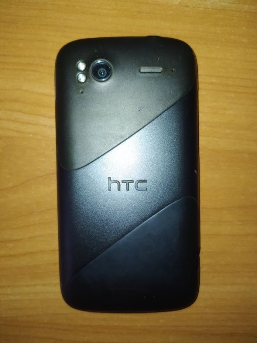 Продам телефон HTC