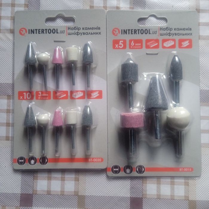 Продам два набора шарошек