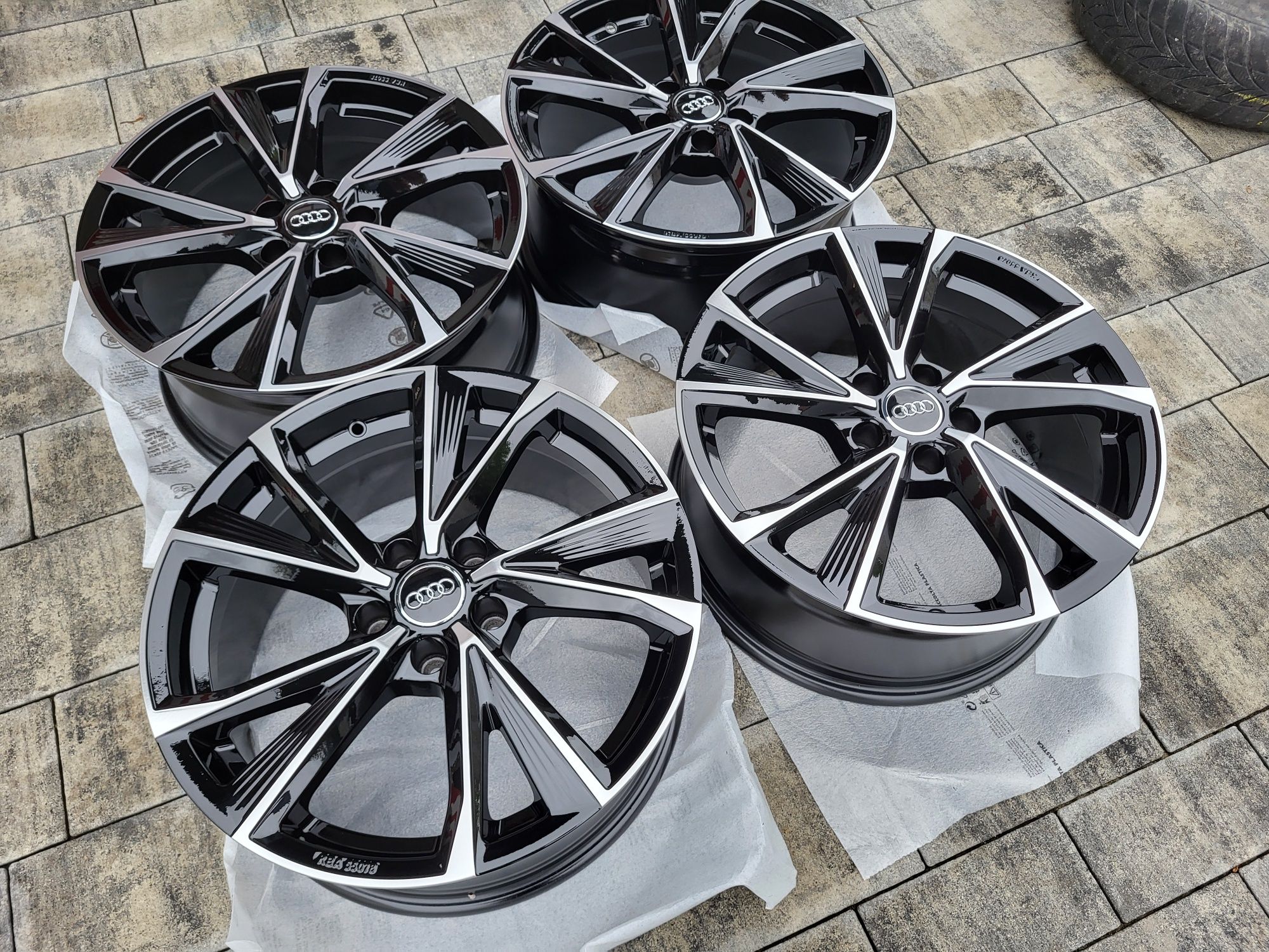 Alufelgi 18" 5x112 ET35 Audi A4 B9 B8 A6 C8 C7 Q5 Q3 RS4 RS6 FV23%