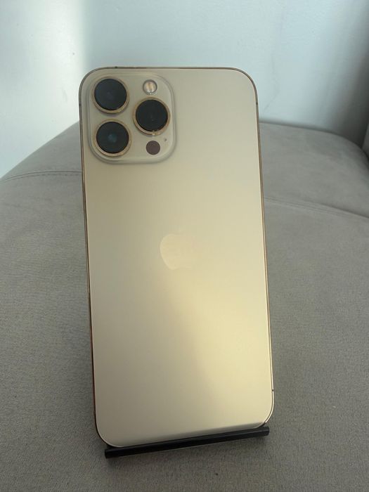 iPhone 13 Pro Max Gold rose 256GB, praticamente novo