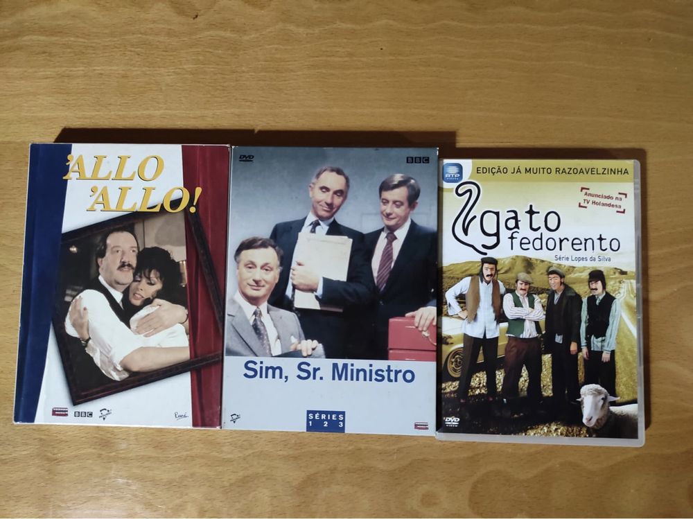 Dvds Séries TV: 10€ pelo conjunto.