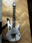Guitarra Ibanez JEM JR