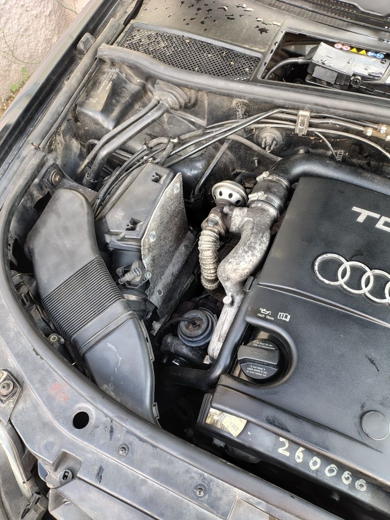 Vende Audi A6 1999