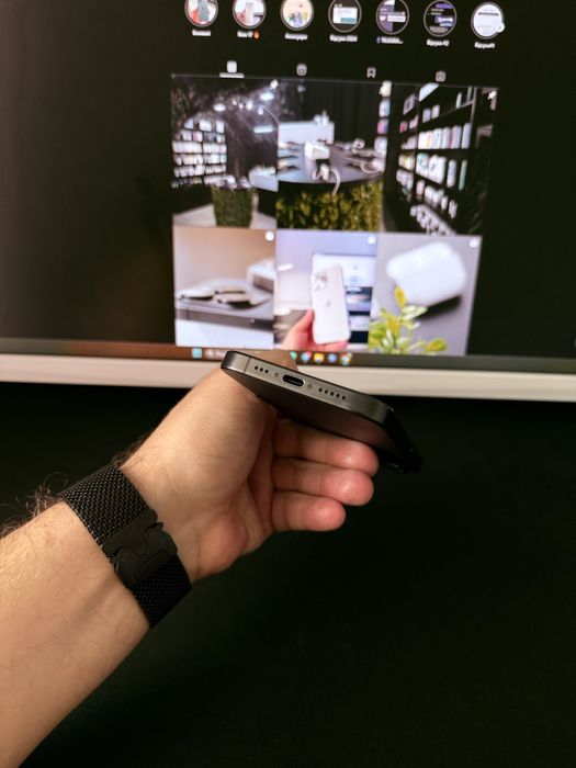 iPhone 15 Pro 128Gb Black Titanium, 88%, 10/10