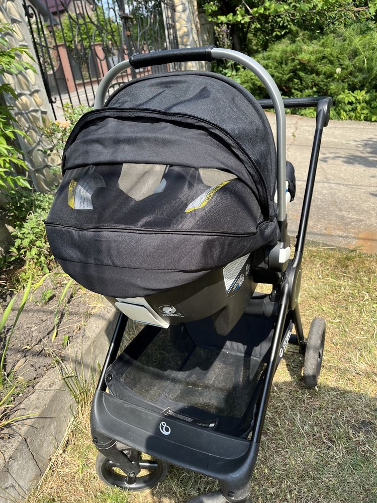 Коляска Stokke Beat black 2 в 1 + автокрісло з  базою isofix