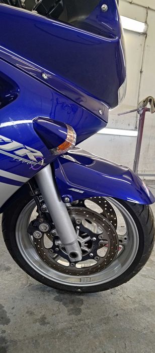 YAMAHA FJR 1300 mały przebieg