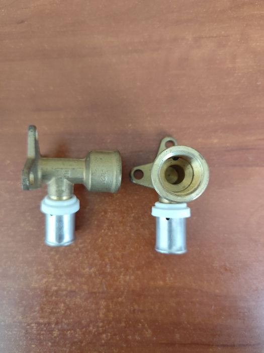 Фітінги,коліно,трійник "Герц"