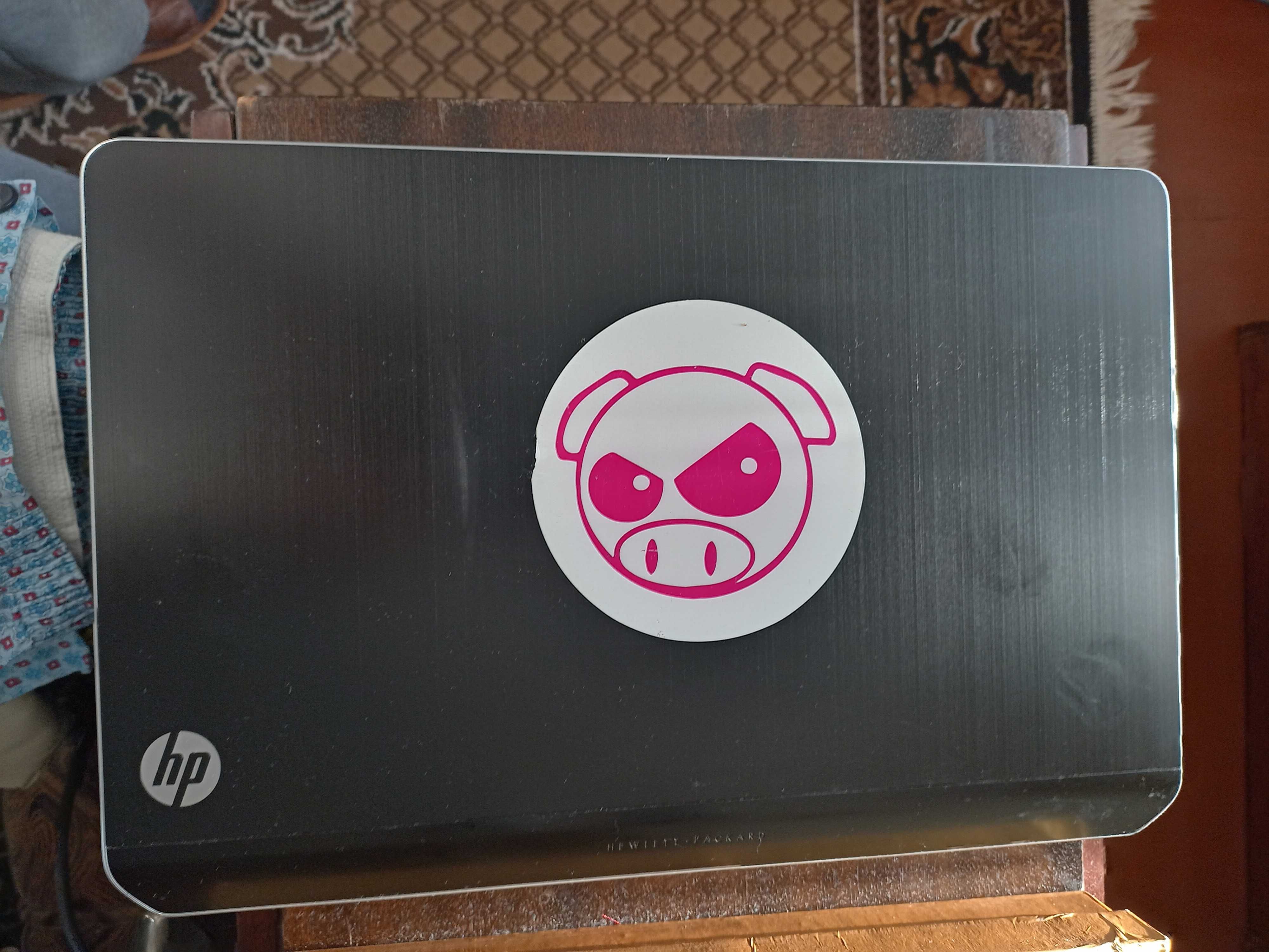 Ноутбук HP Pavilion ENVY dv7 - 7250er