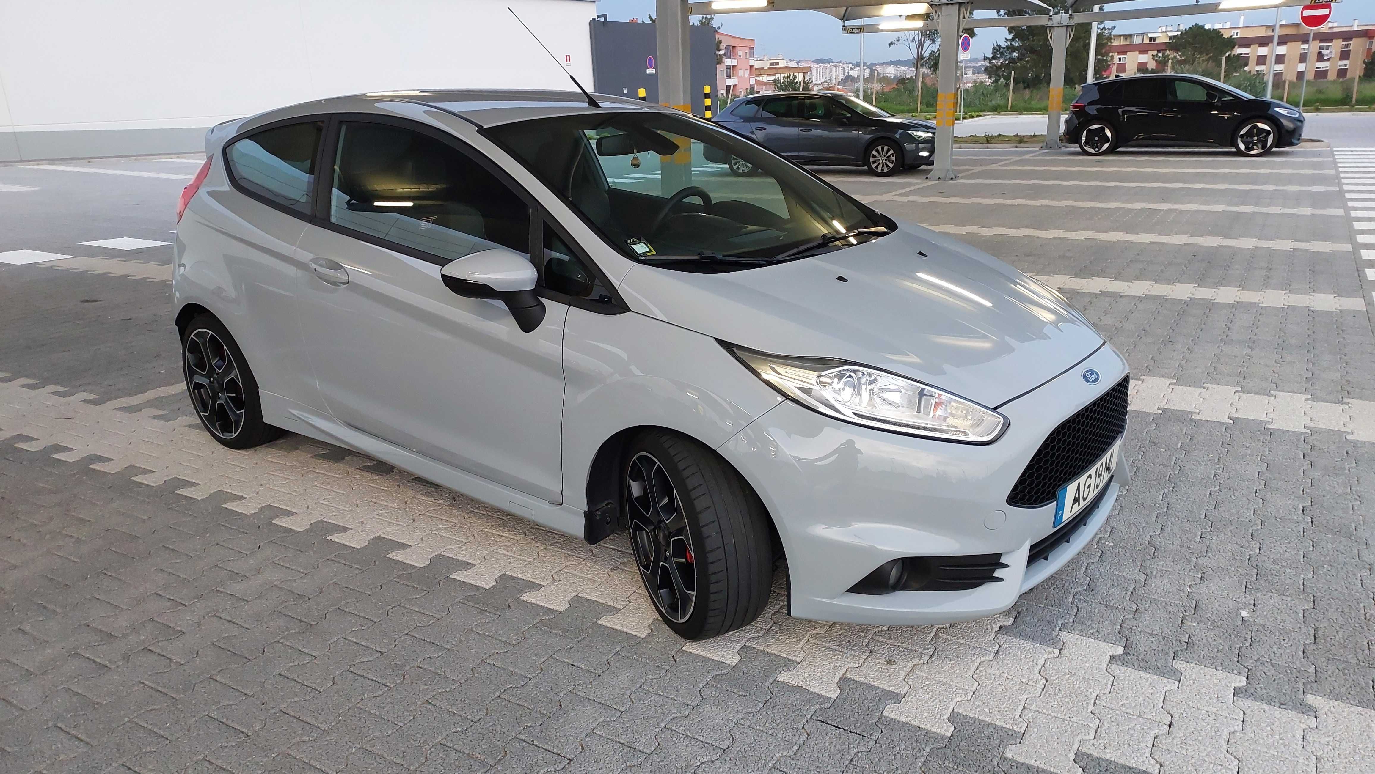 Ford Fiesta 1.6 EcoBoost ST200