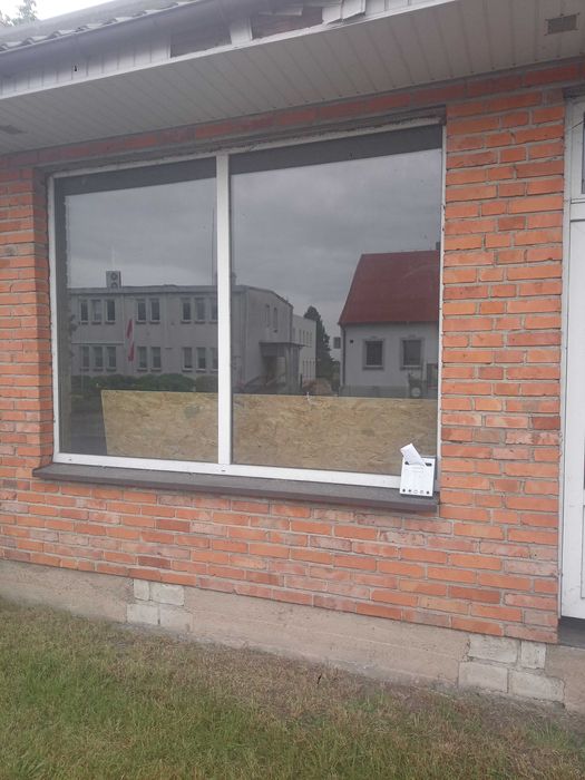 Sprzedam okno/witrynę,