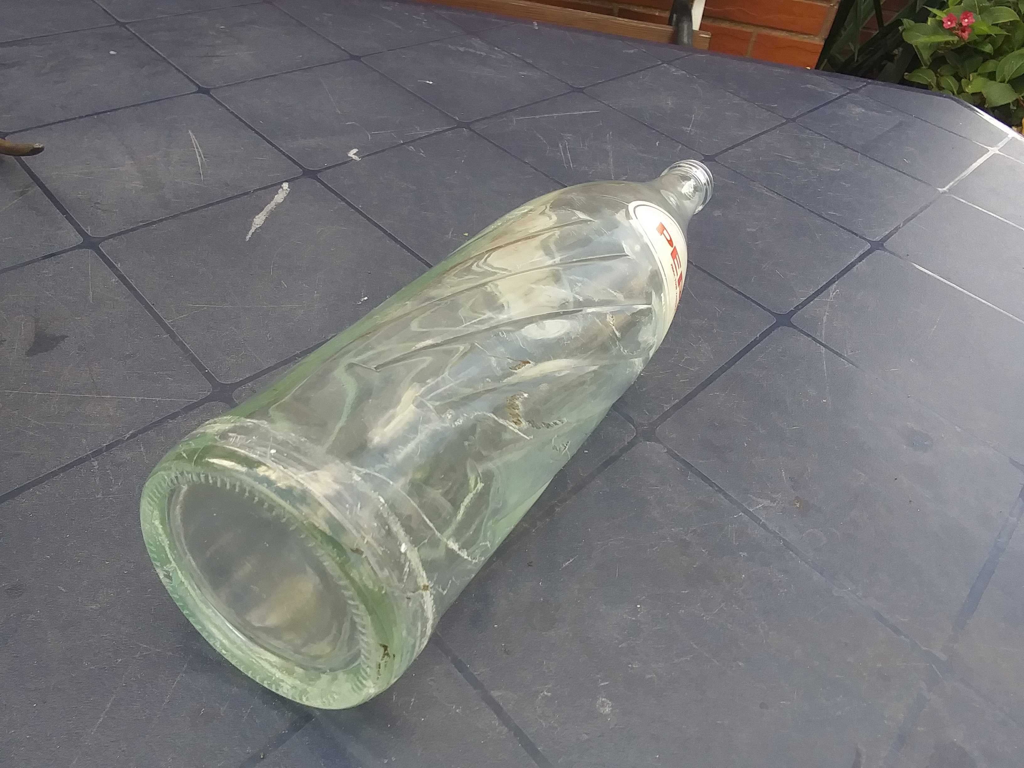 Stara butelka PEPSI-COLA szklana z czasów PRL dekoracja retro 1 litr L