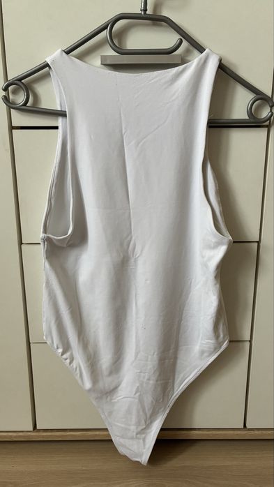 Biale body zara M/38