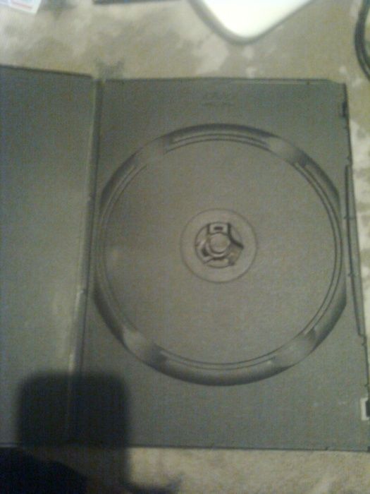 zamienię lub oddam plastikowe czarne opakowanie na płytę cd/DVD
