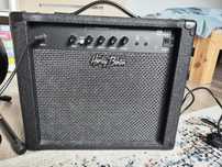 Wzmacniacz gitarowy 20W z głośnikiem 8" w obudowie combo.