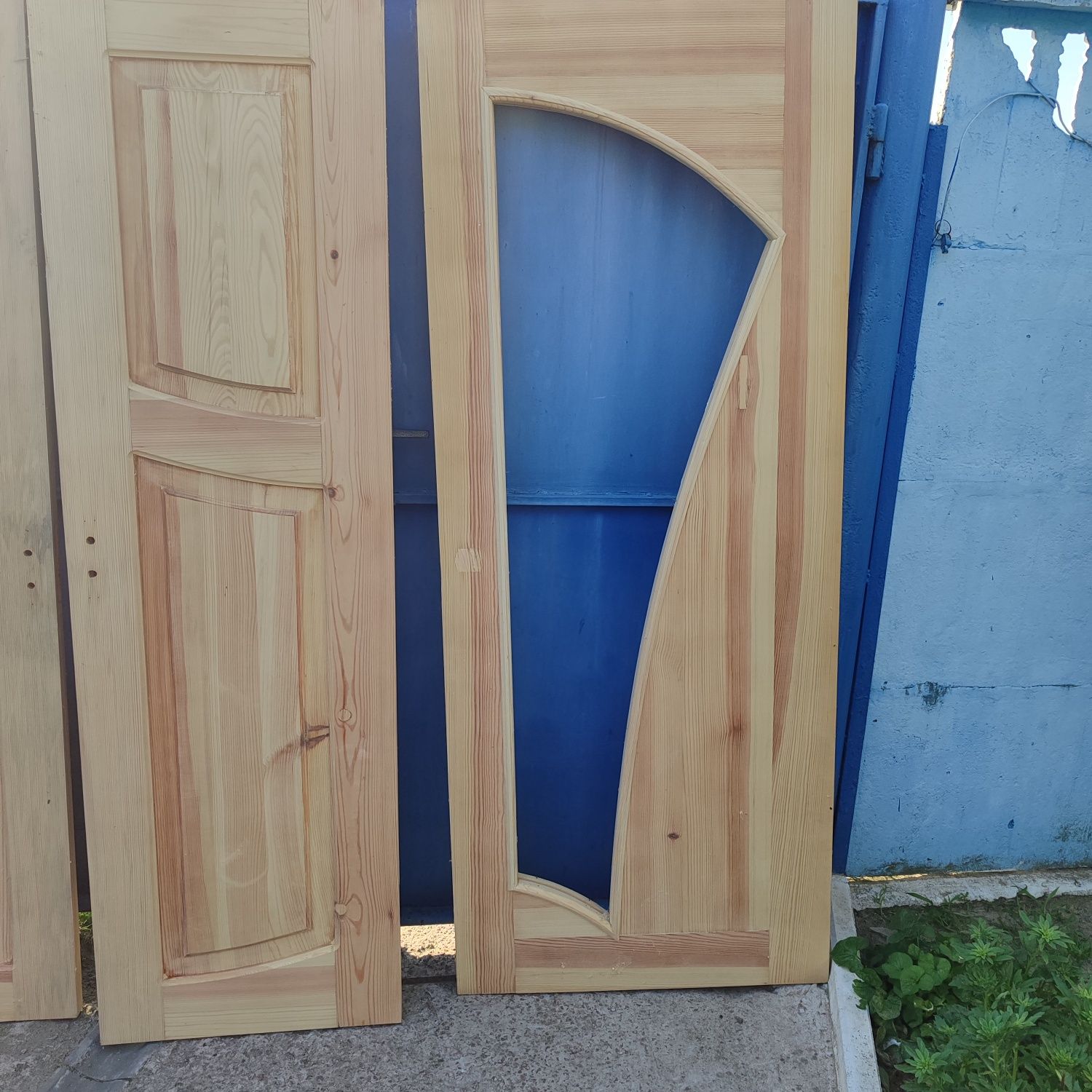 Продам деревянные, межкомнатные двери.