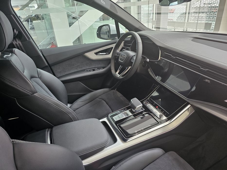 Audi Q7 cesja s-line 286KM pneumatyka