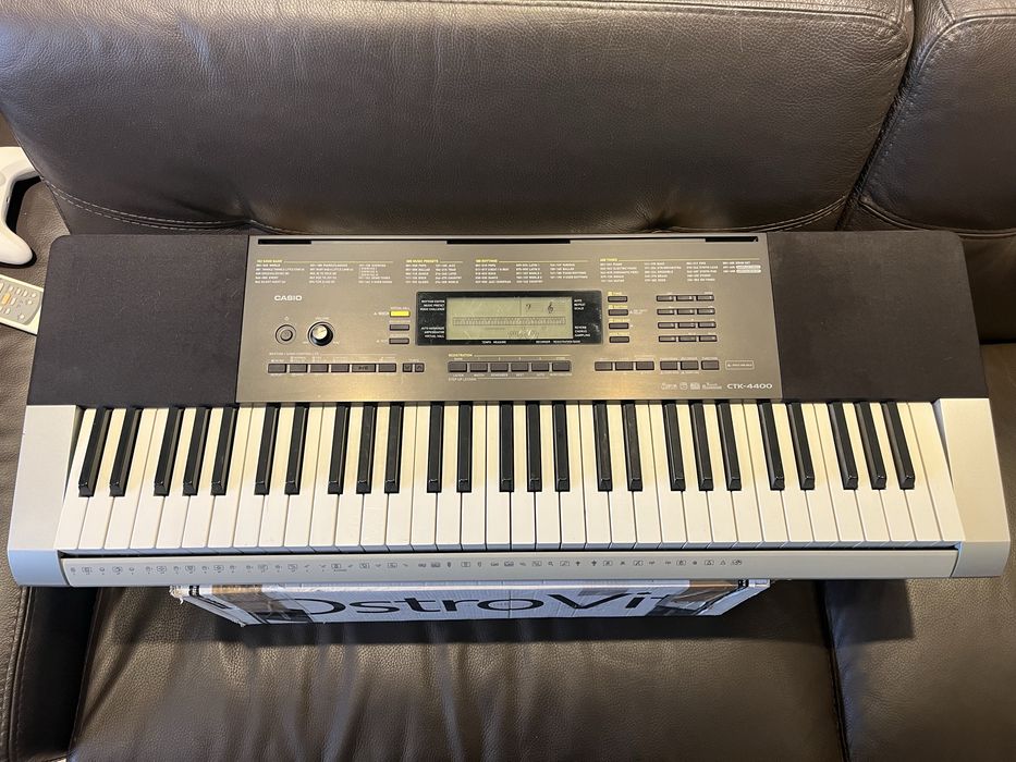 Синтезатор CASIO CTK-4400