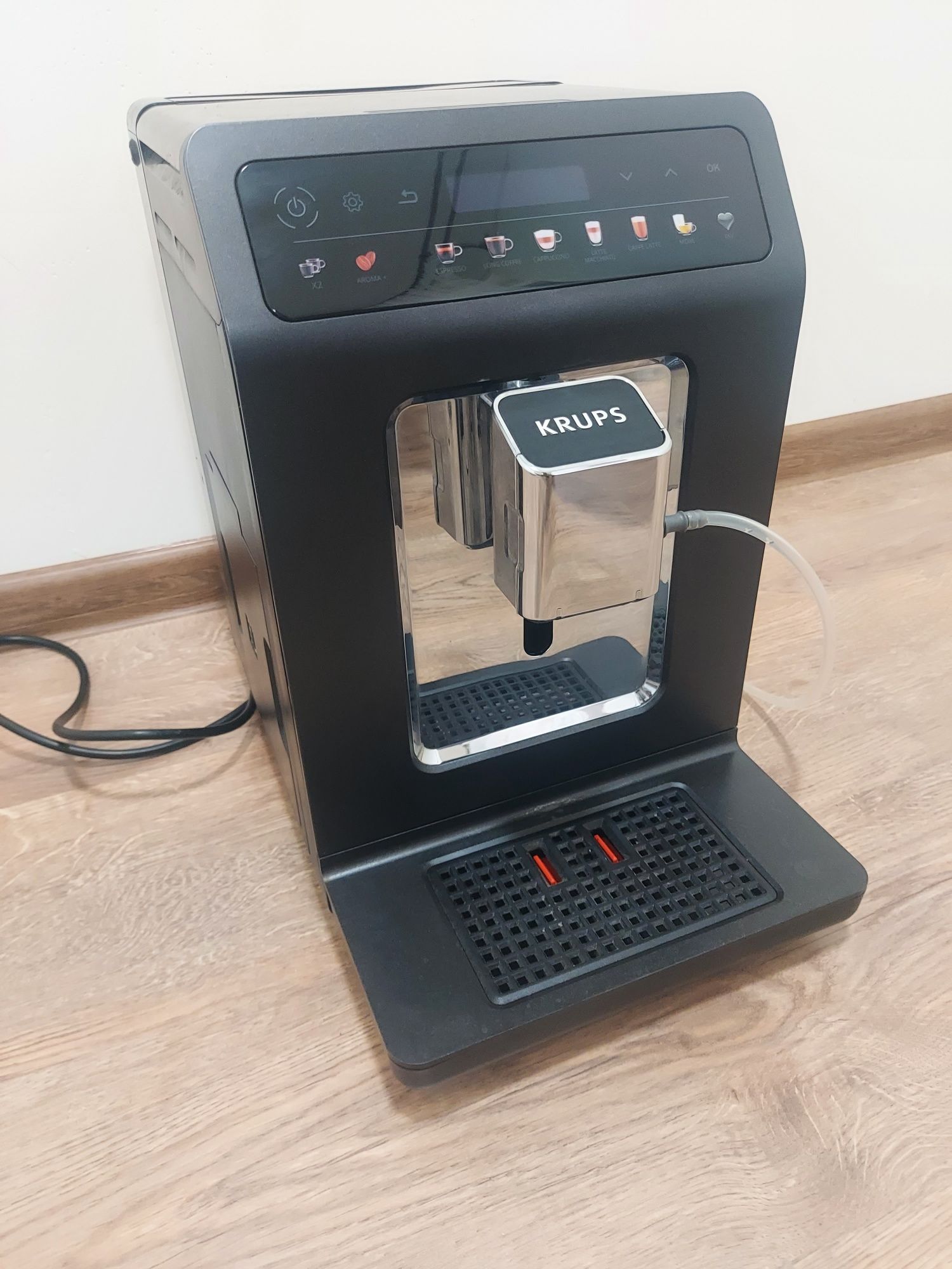 Ekspres do kawy automatyczny Krups EA895N10