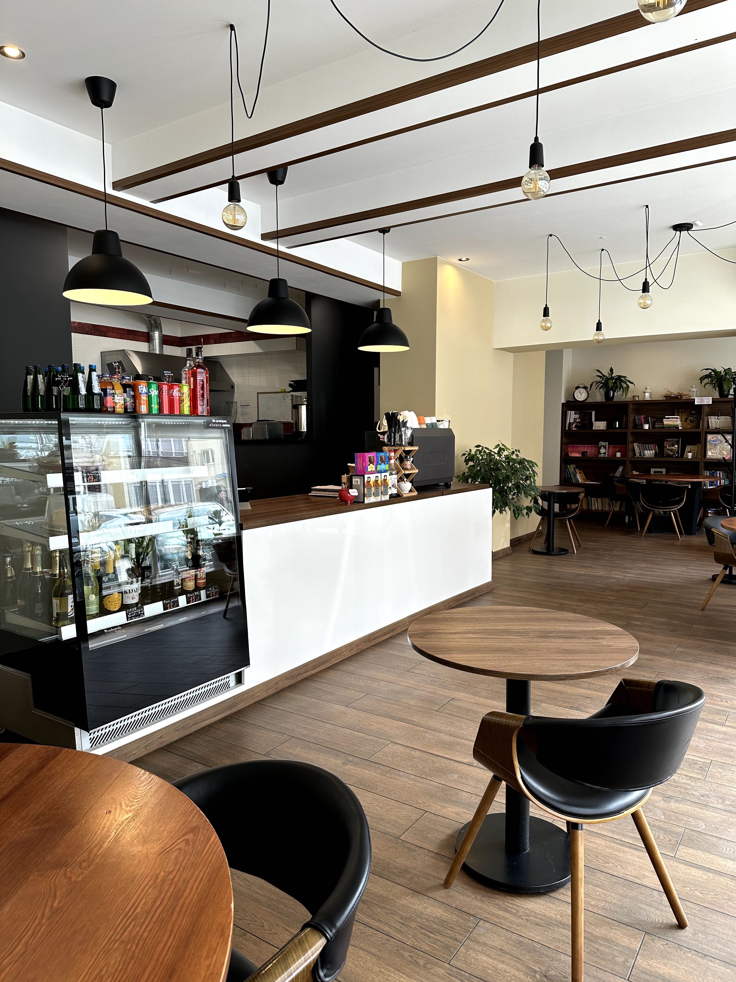 Sprzedam (odstępy) restaurację „Sąsiedzi” w centrum Oławy