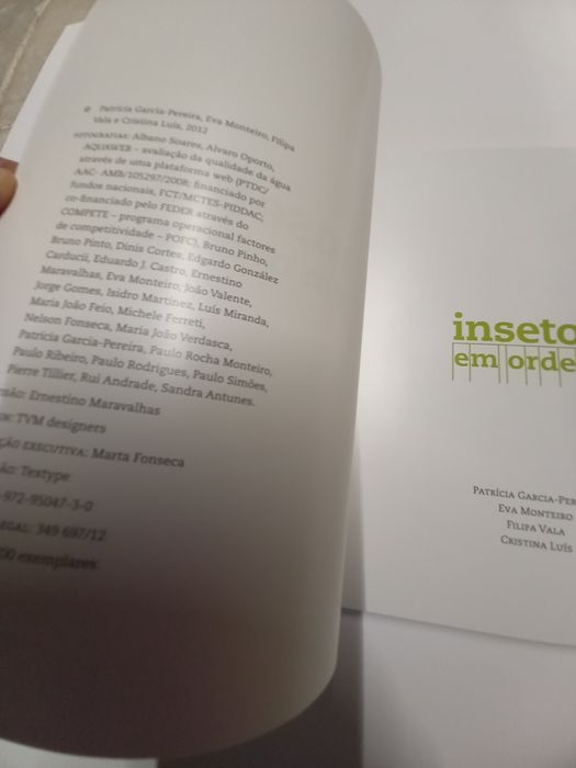 Livro sobre os insectos existentes em Portugal