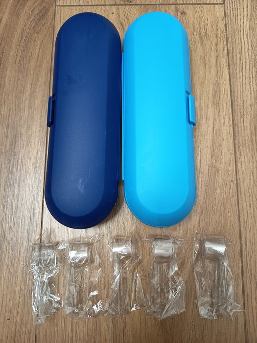 Pojemniki etui na elektryczne szczoteczki do zębów+ 5 osłonek