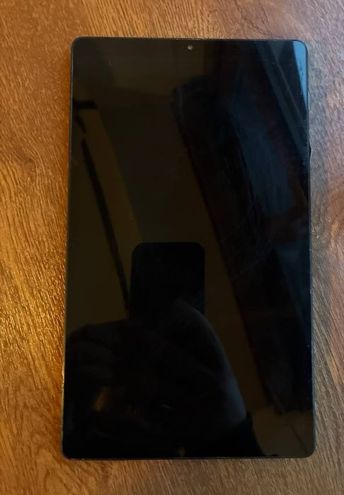 Продам планшет на запчасти