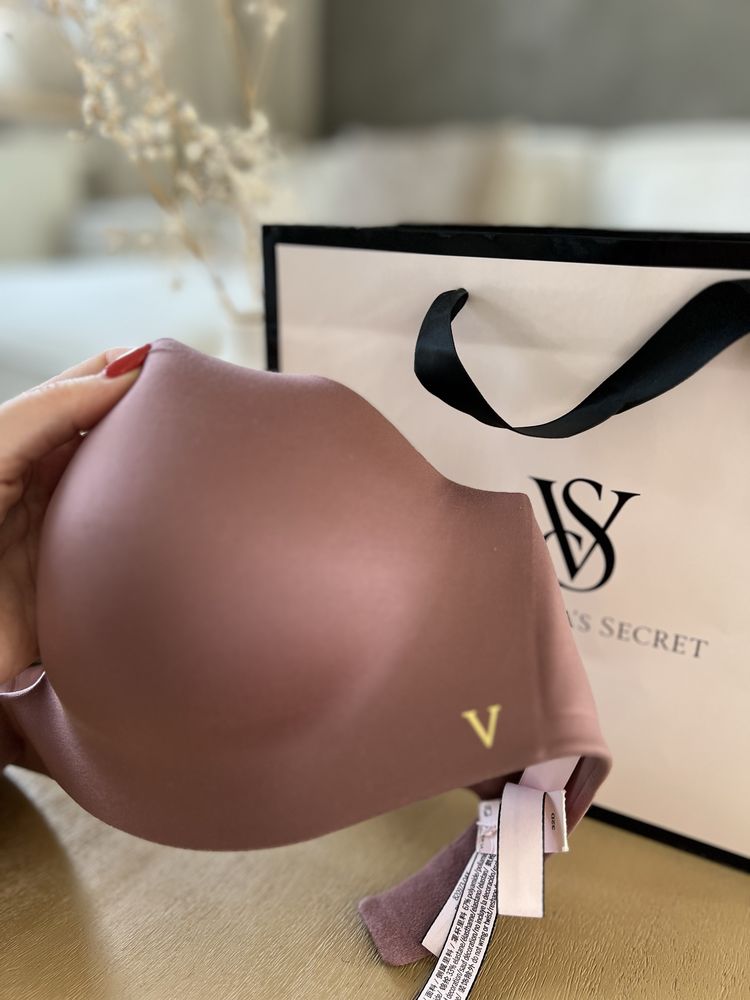 Victoria’s Secret VS bezszwowy Bare Infinity Flex biustonosz 32D nowy