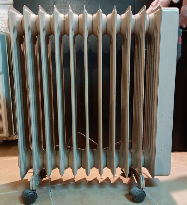 Radiador a Óleo Junex (2000W)