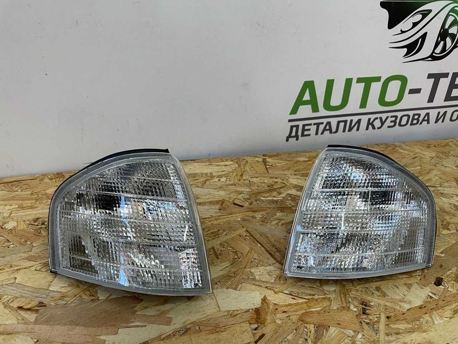 поворотник 202 Mercedes указатель поворота W202