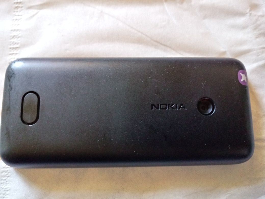 Продаётся Nokia мо- 208.4,кнопачьный с функциями интернет