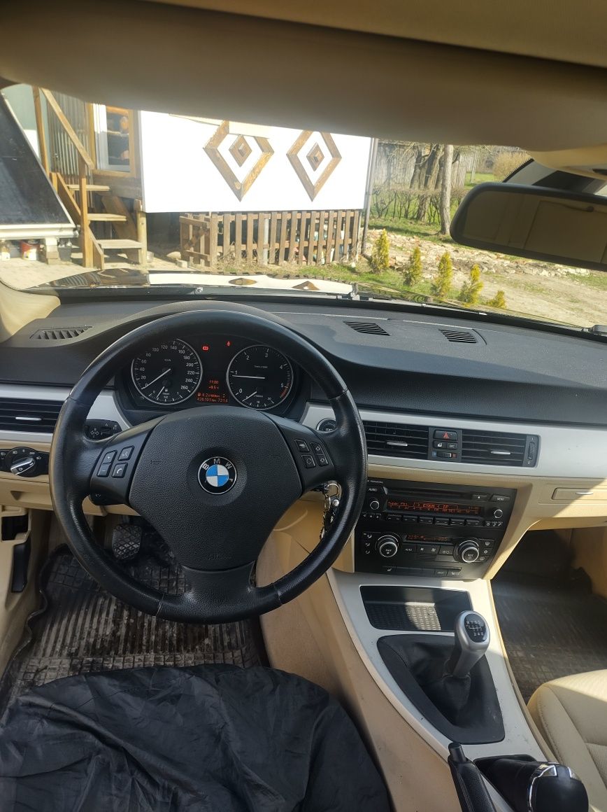BMW 3 E91 samochód osobowy