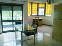 Arrenda-se quarto muito central em casa semi nova