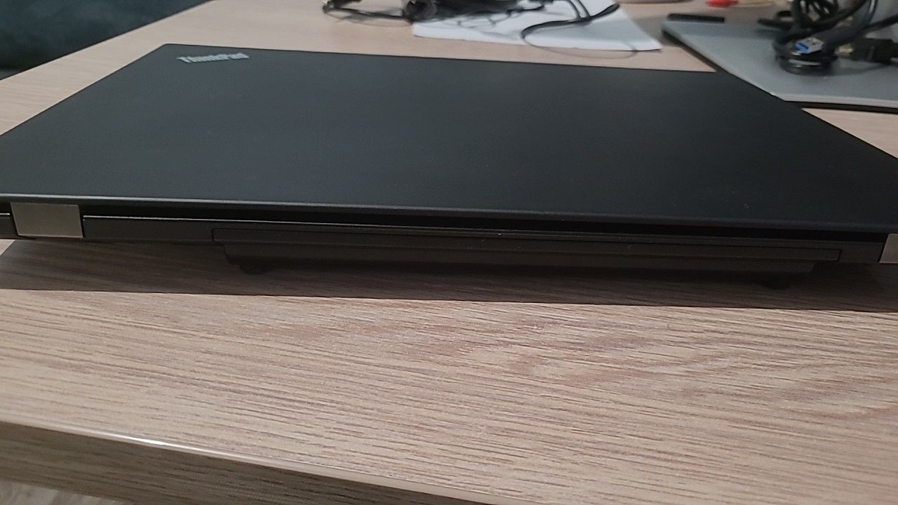 Lenovo Thinkpad T570, 15,6 FHD, I7-6600U, 16GB DDR4, 256GB SSD NVMe