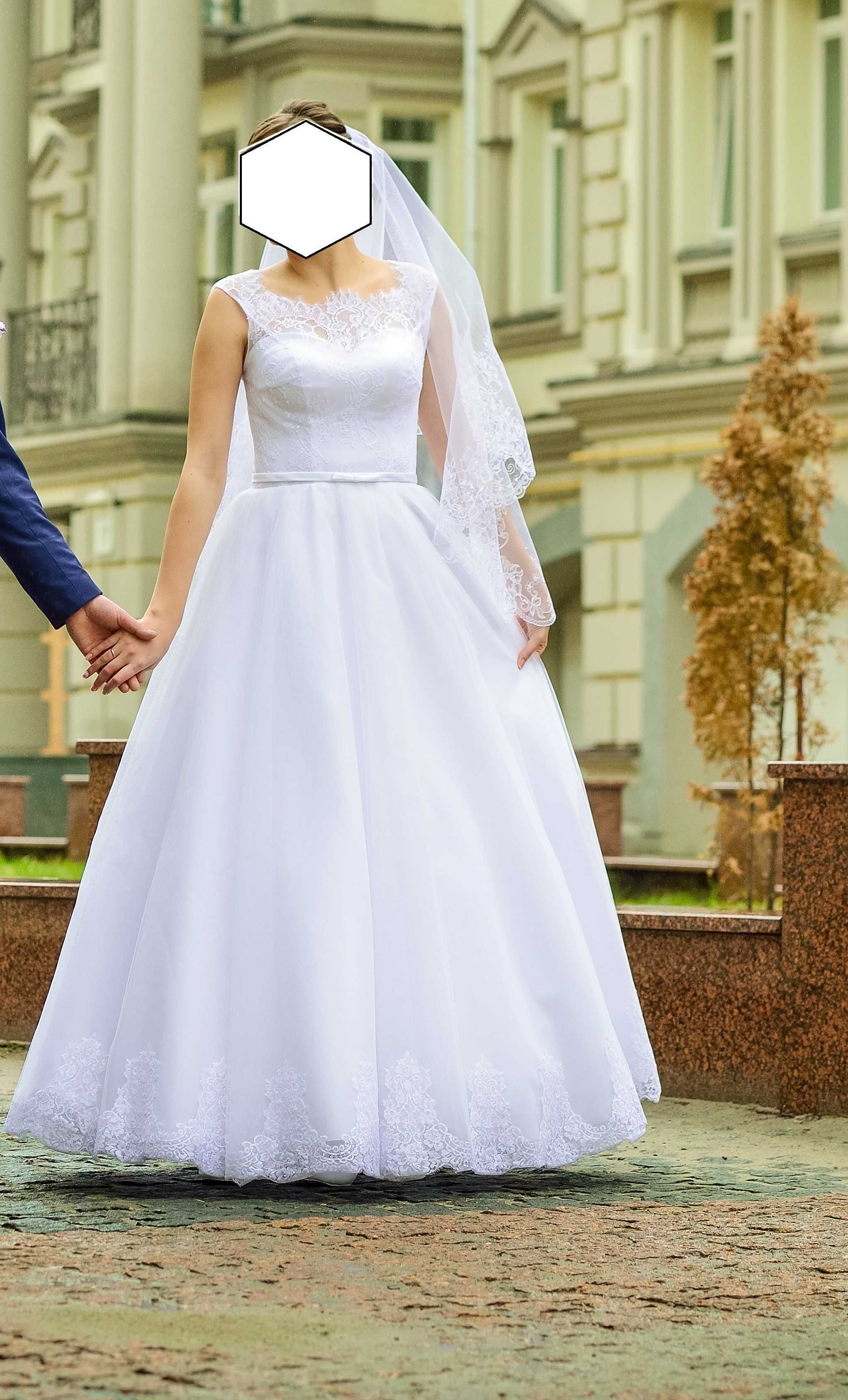 Весільне  плаття, розмір 46-48