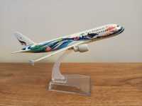 Metalowy model Airbusa A320